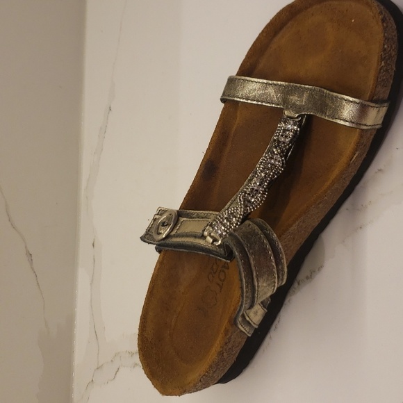 NAOT Women Malibu Sandal Size 6 (size missing) Gold Bronze Rhinestone Open - Picture 8 of 13